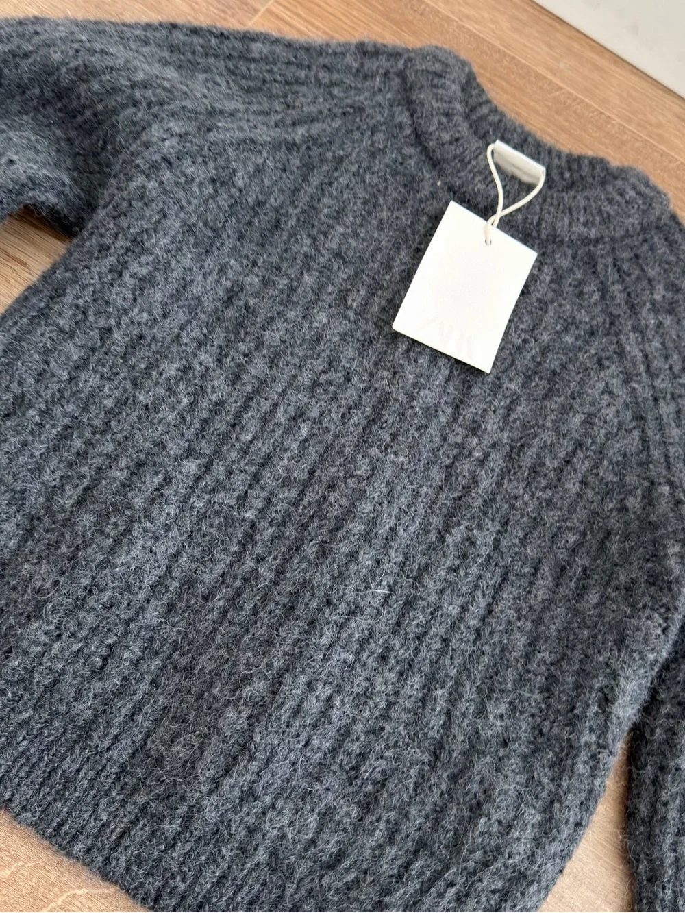 Zara dark gray